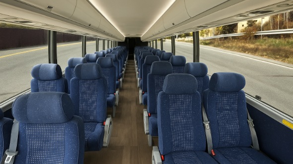 davis 25 passenger minibus rental